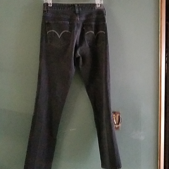 Levi's - Picture 3 of 4